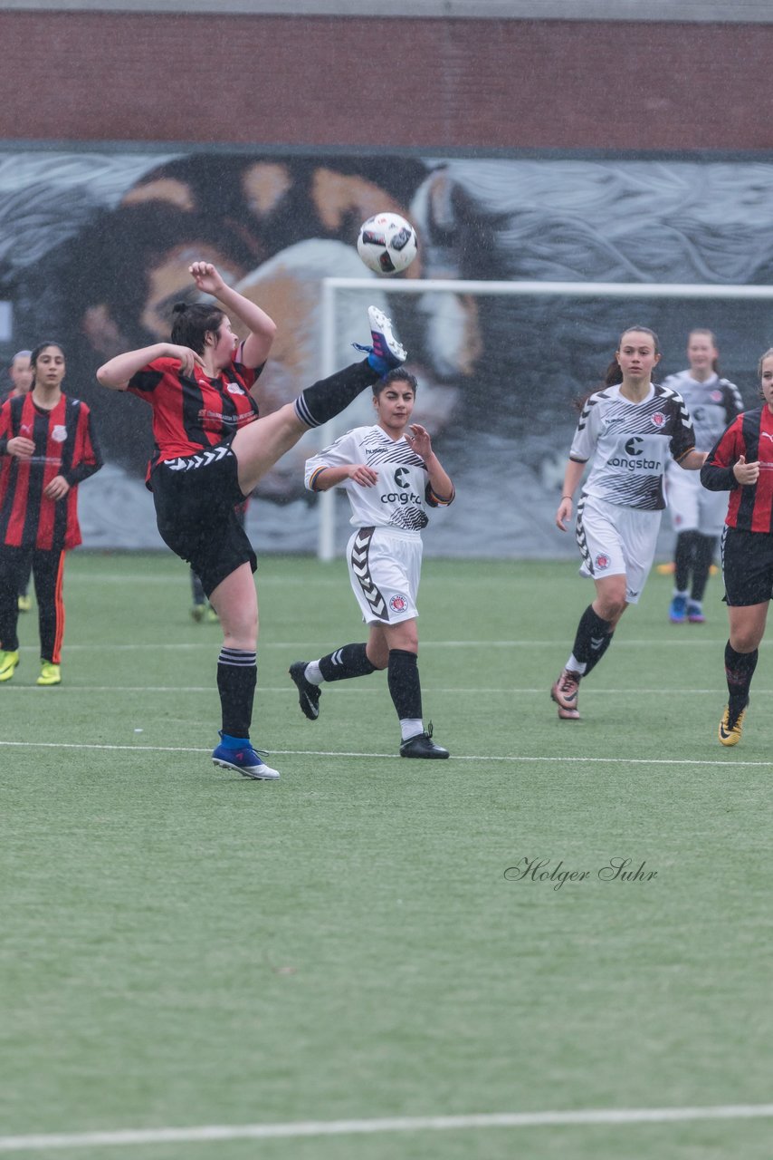 Bild 156 - B-Juniorinnen FC St.Pauli . Braedstrup IF : Ergebnis: 4:1